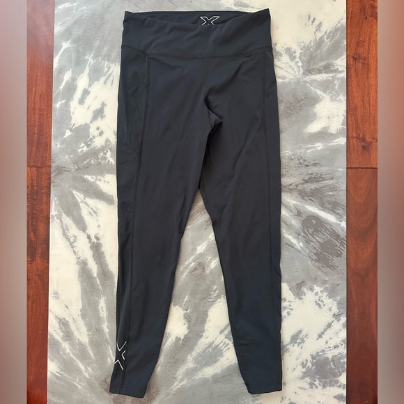 2XU Black Leggings - Picture 1 of 4
